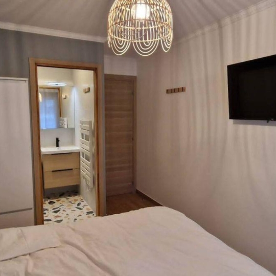  Annonces EAUBONNE : Appartement | PARIS (75019) | 70 m2 | 850 € 