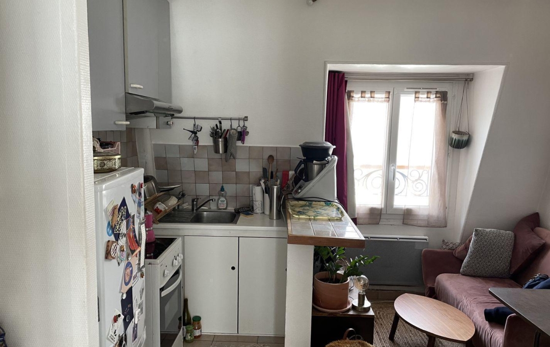 Annonces EAUBONNE : Appartement | PARIS (75018) | 25 m2 | 259 000 € 
