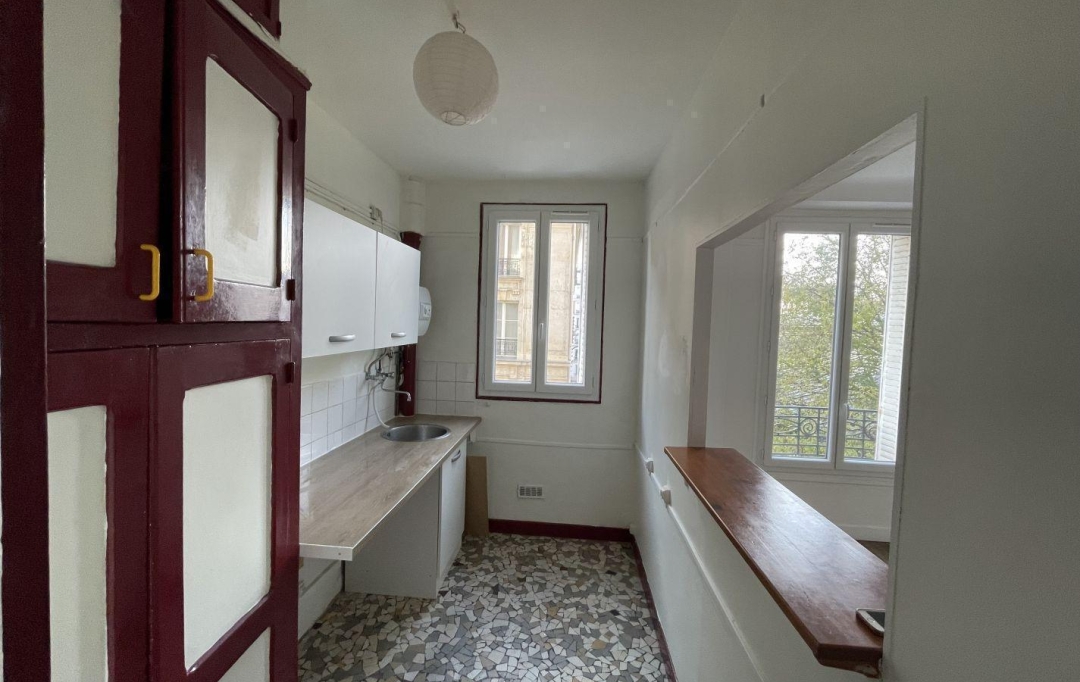Annonces EAUBONNE : Appartement | PARIS (75018) | 34 m2 | 299 000 € 