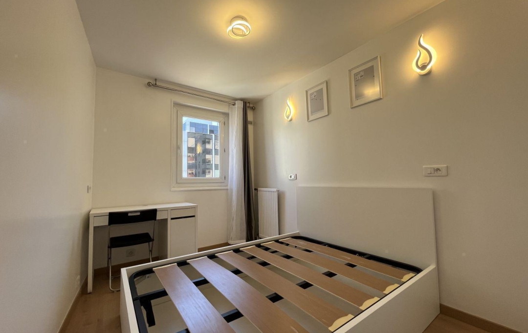 Annonces EAUBONNE : Apartment | SURESNES (92150) | 10 m2 | 750 € 